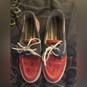 Size 6 Sperry’s